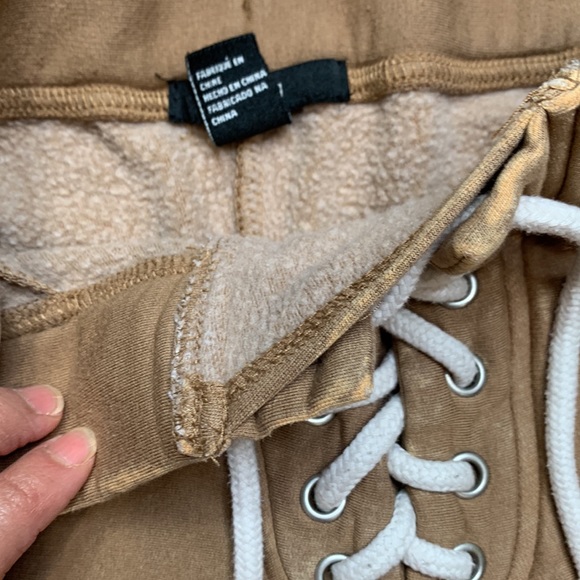 Pants - Picture 4 of 4